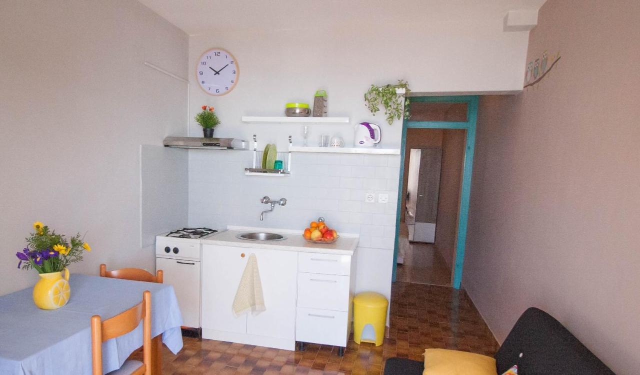 Apartments By The Sea Zavalatica, Korcula - 247 외부 사진